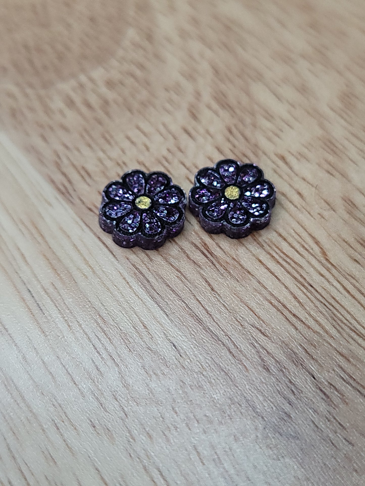 Daisy studs