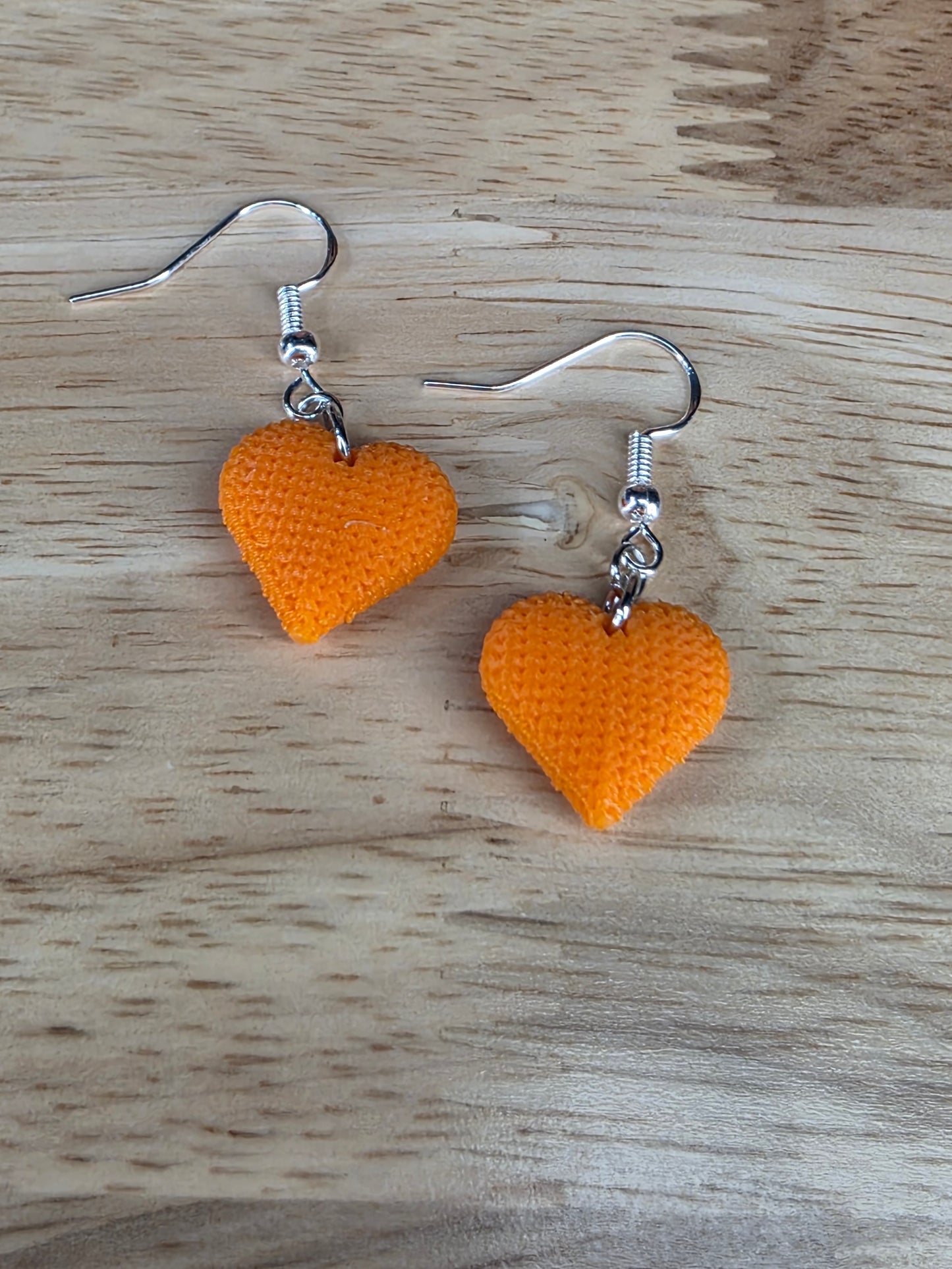 Knitted hearts (orange)