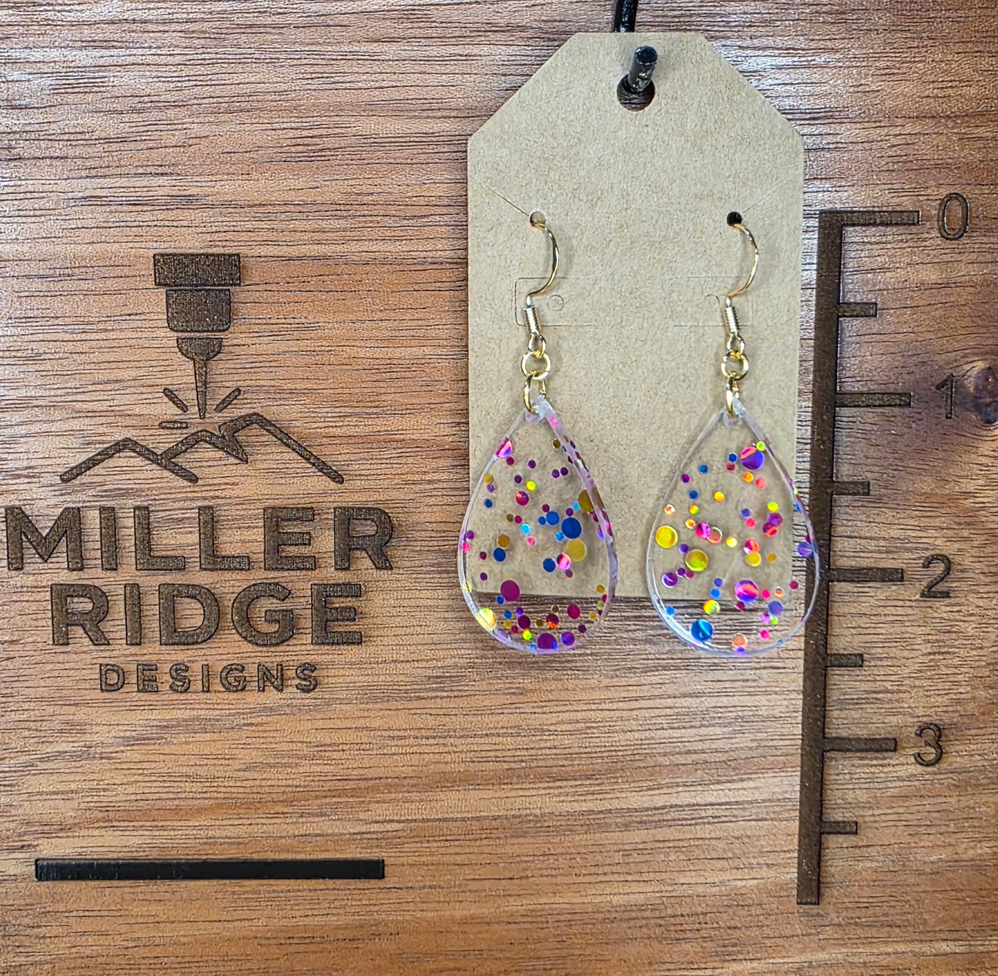 tear drop- clear with glitter