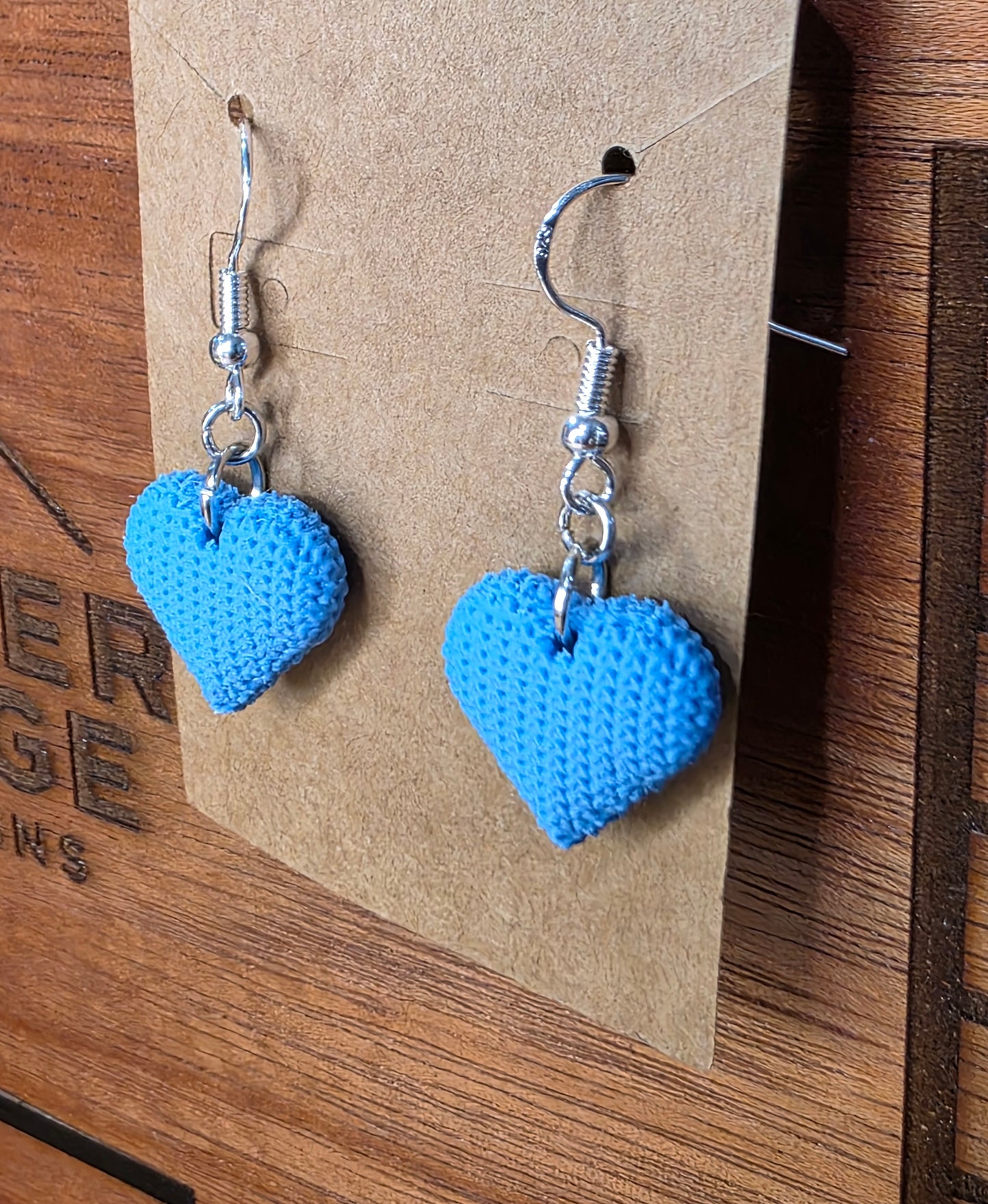 Knitted hearts (blue)