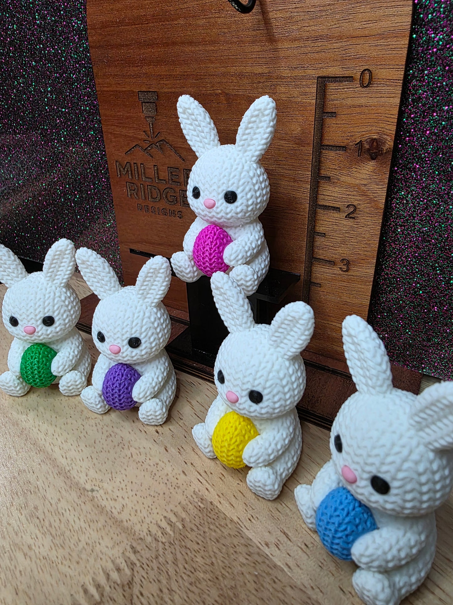 White bunny with egg (5 different colors)