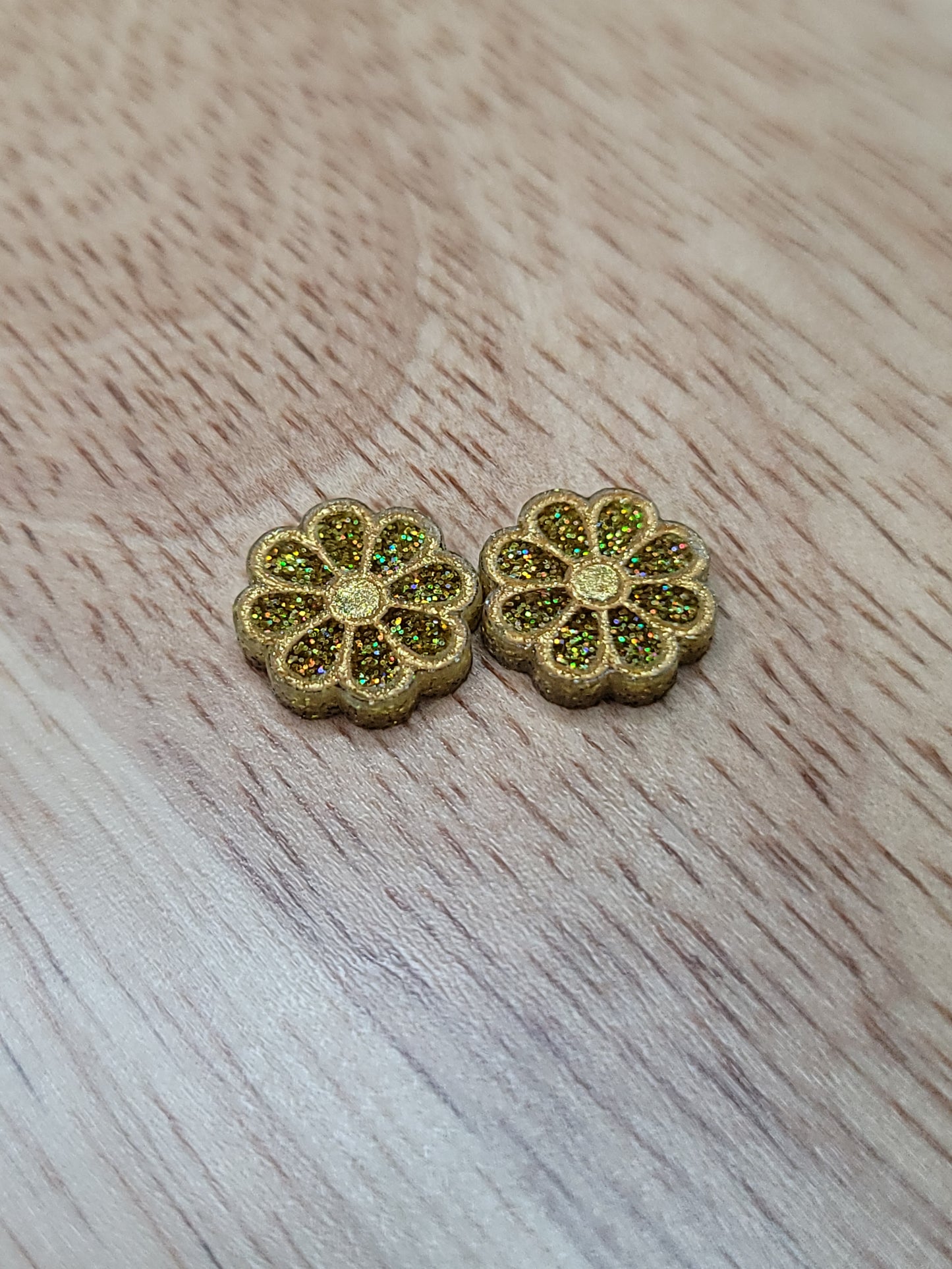 Daisy studs