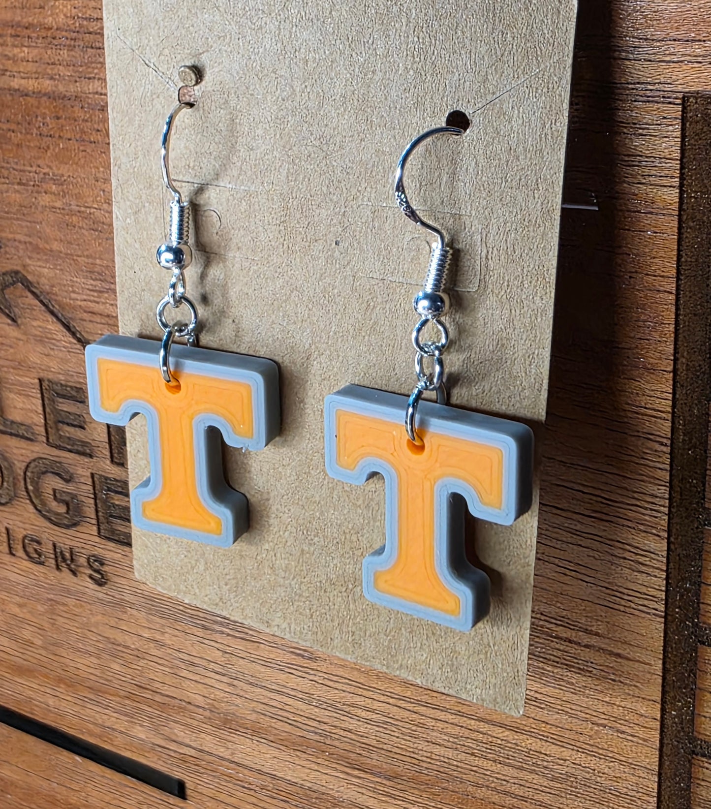 Power T (smokey gray and orange)