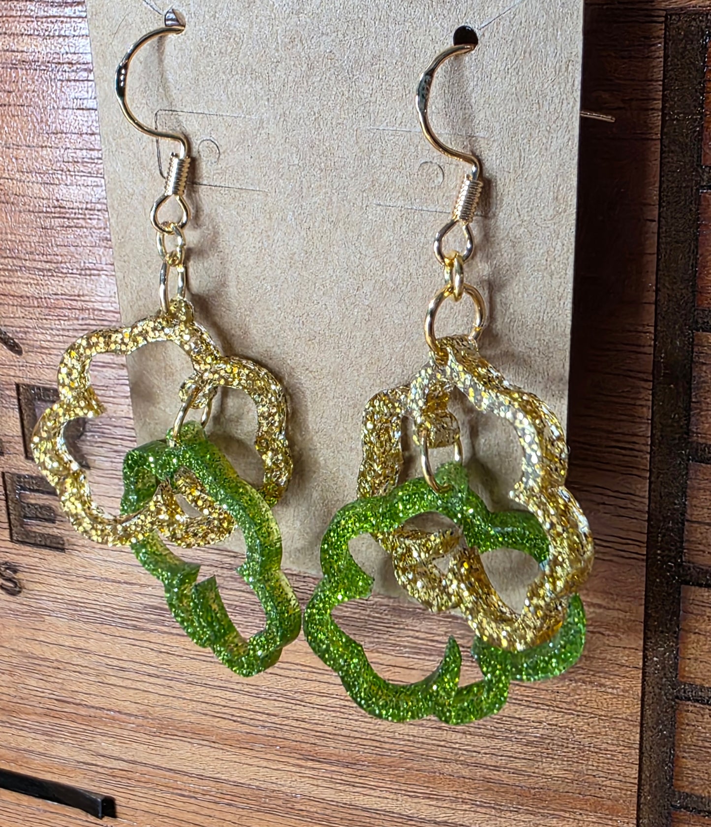 Linked Light Green & Gold Shamrocks (2 variations)