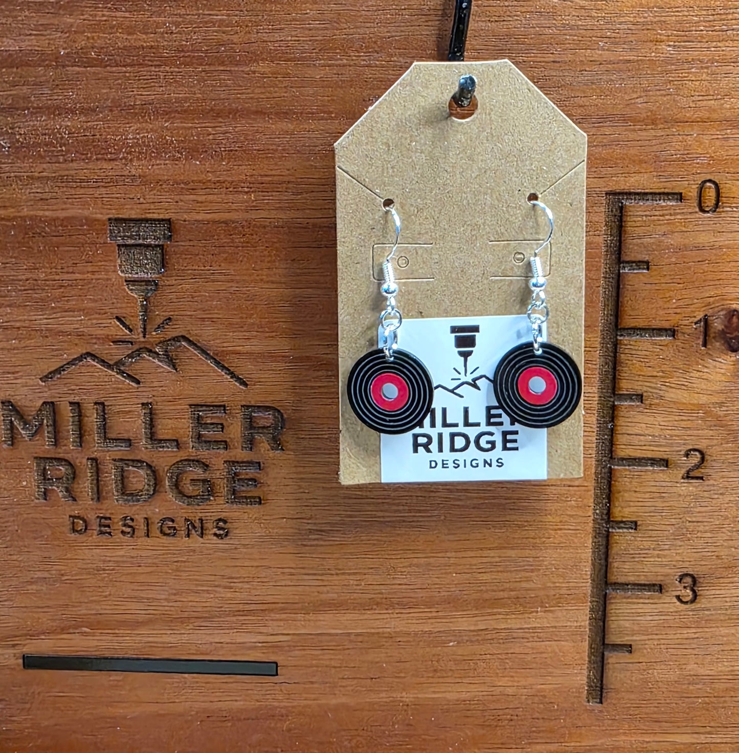 Vinyl record (red)