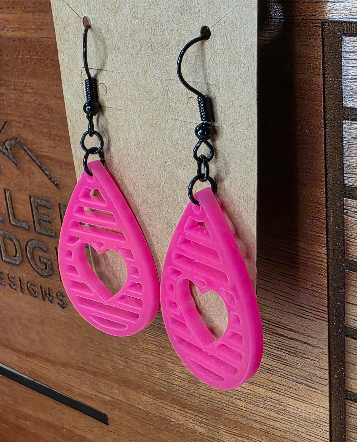 striped heart-pink