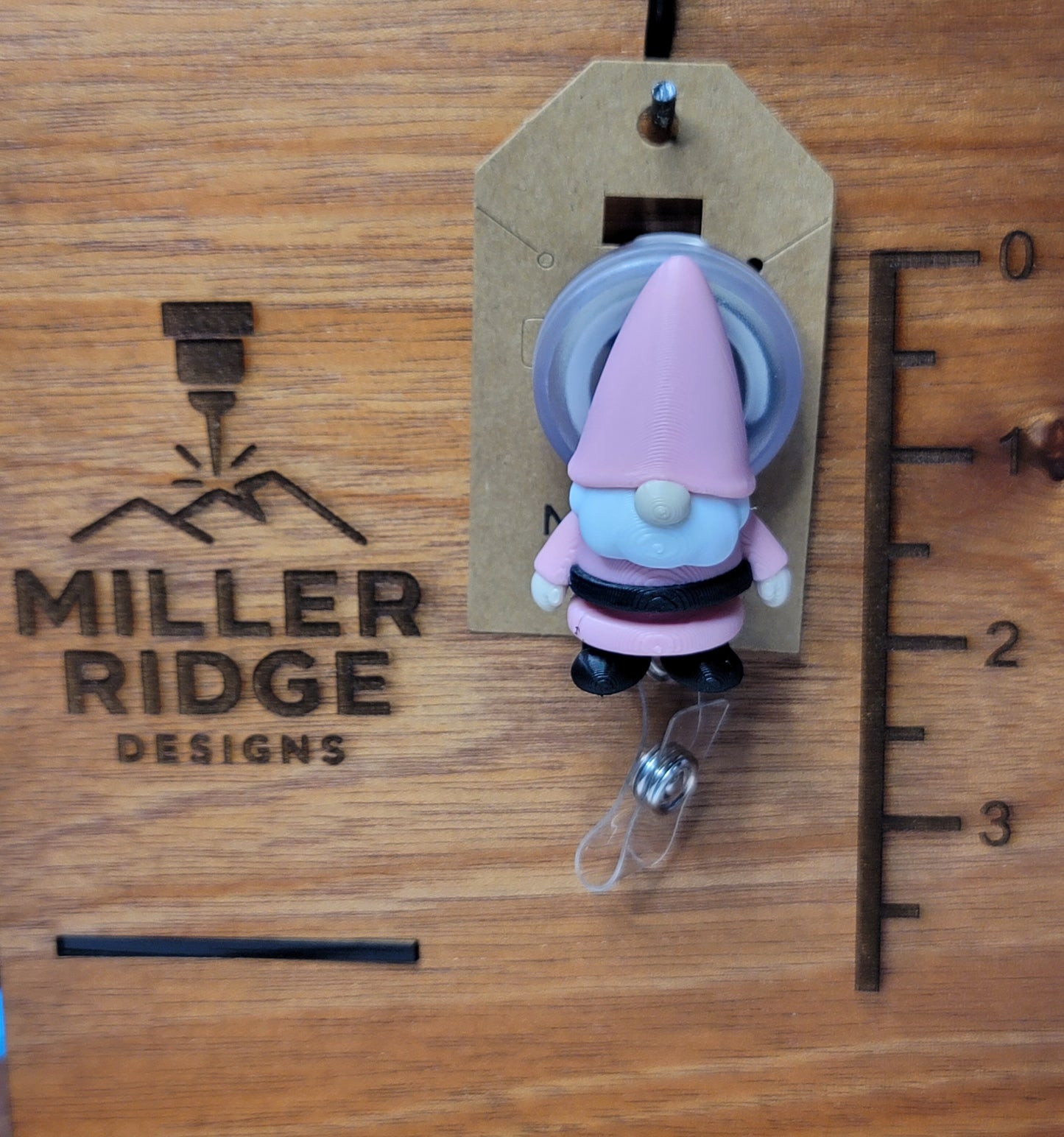 Gnome badge reel (pink)