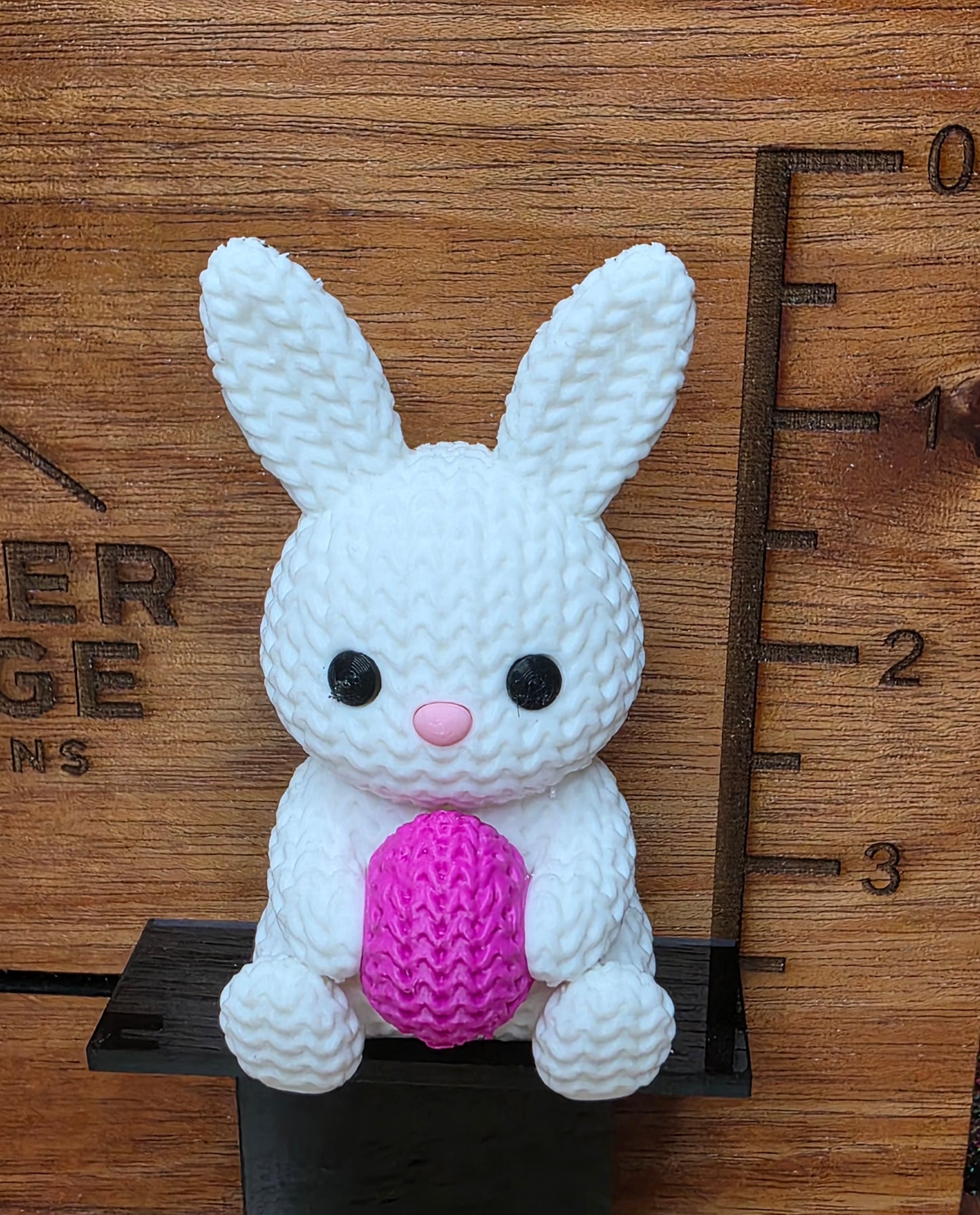 White bunny with egg (5 different colors)