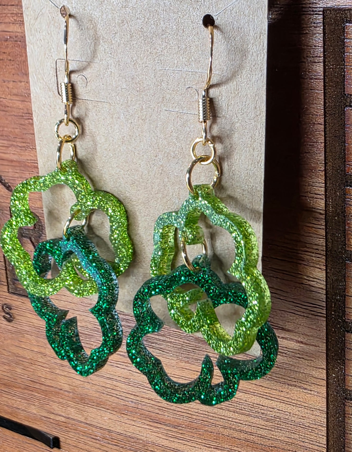 Linked Dark Green & Light Green Shamrocks