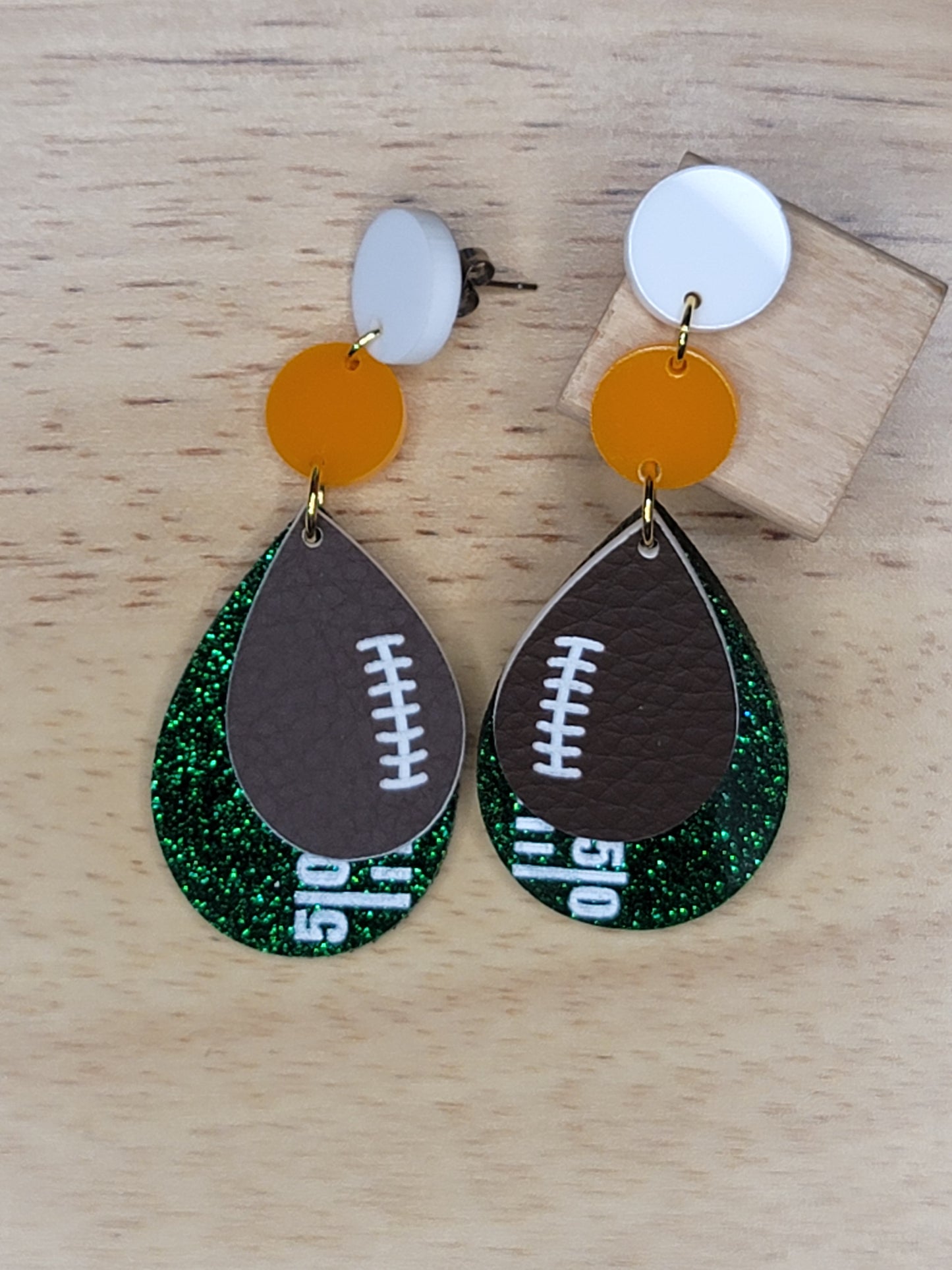 Football 50 yard line dangle