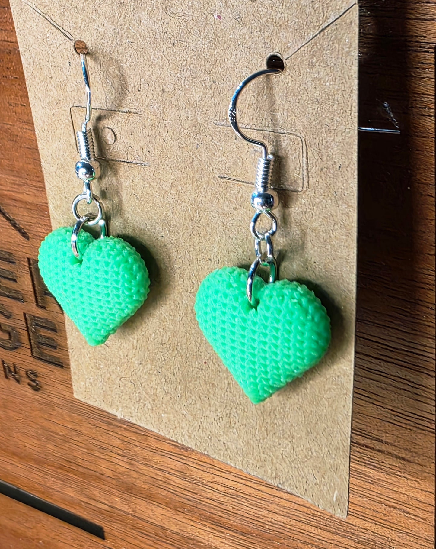 Knitted hearts (green)