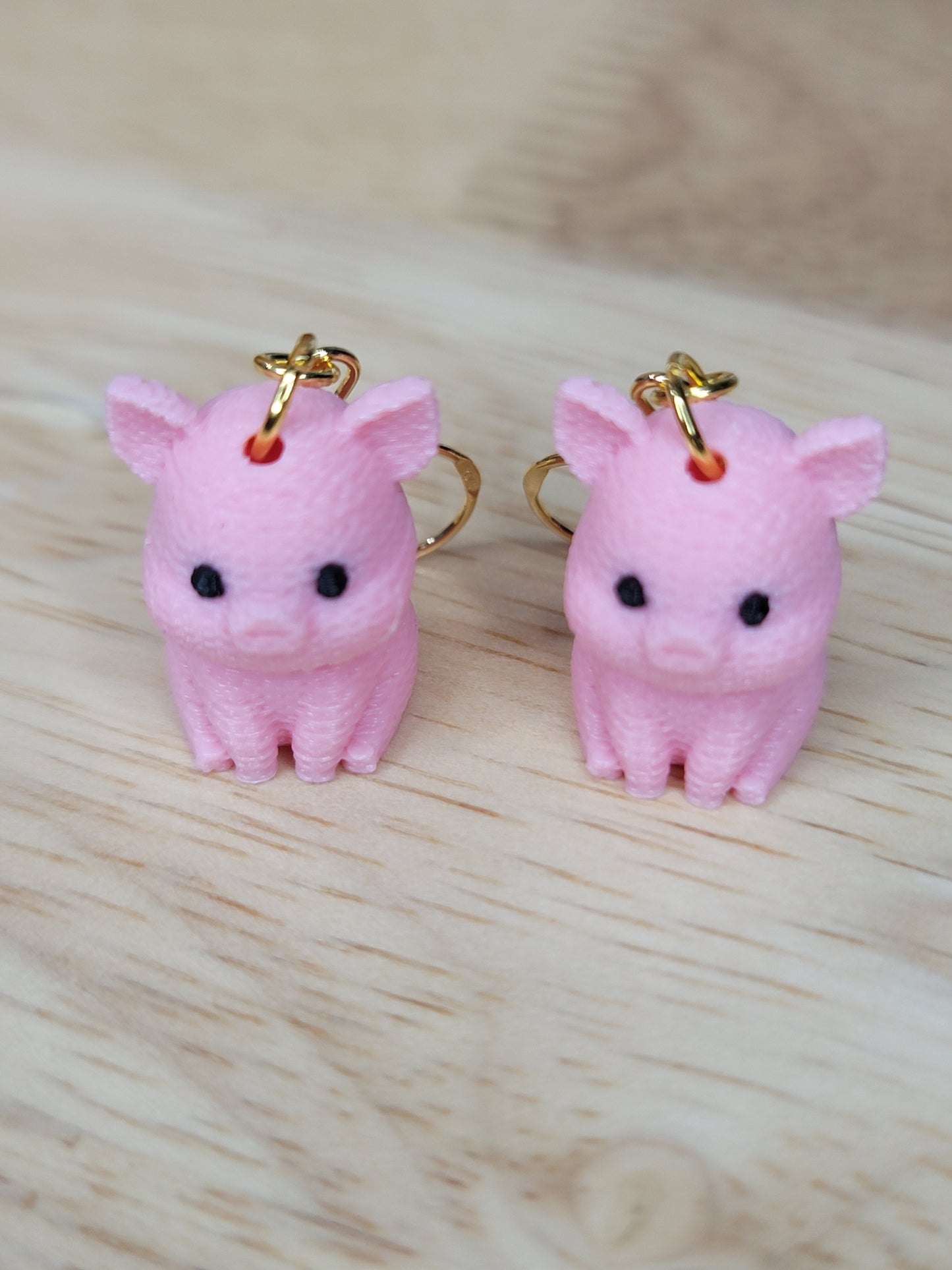 Knitted piggy