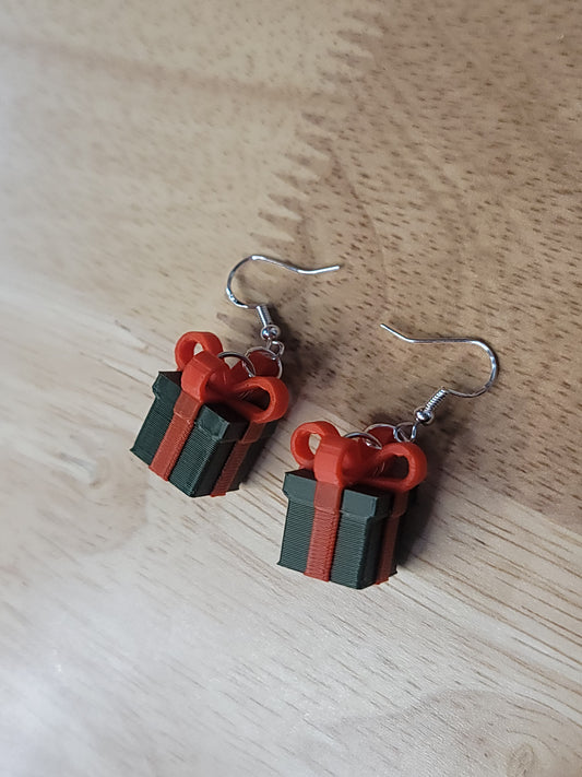 Gift wrapped presents (dark green)