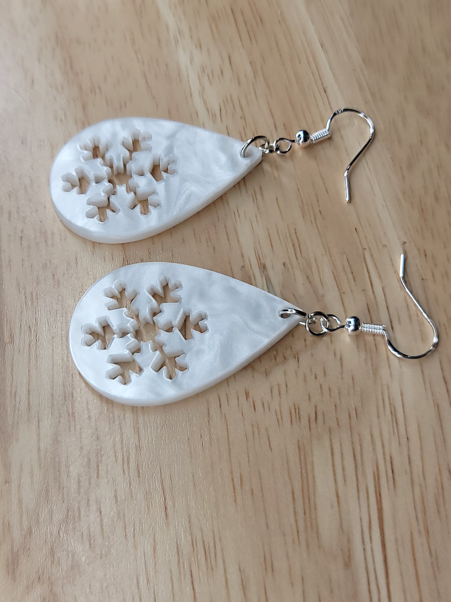 Snowflake teardrop #2