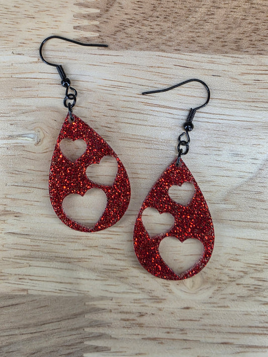 Triple heart-red glitter