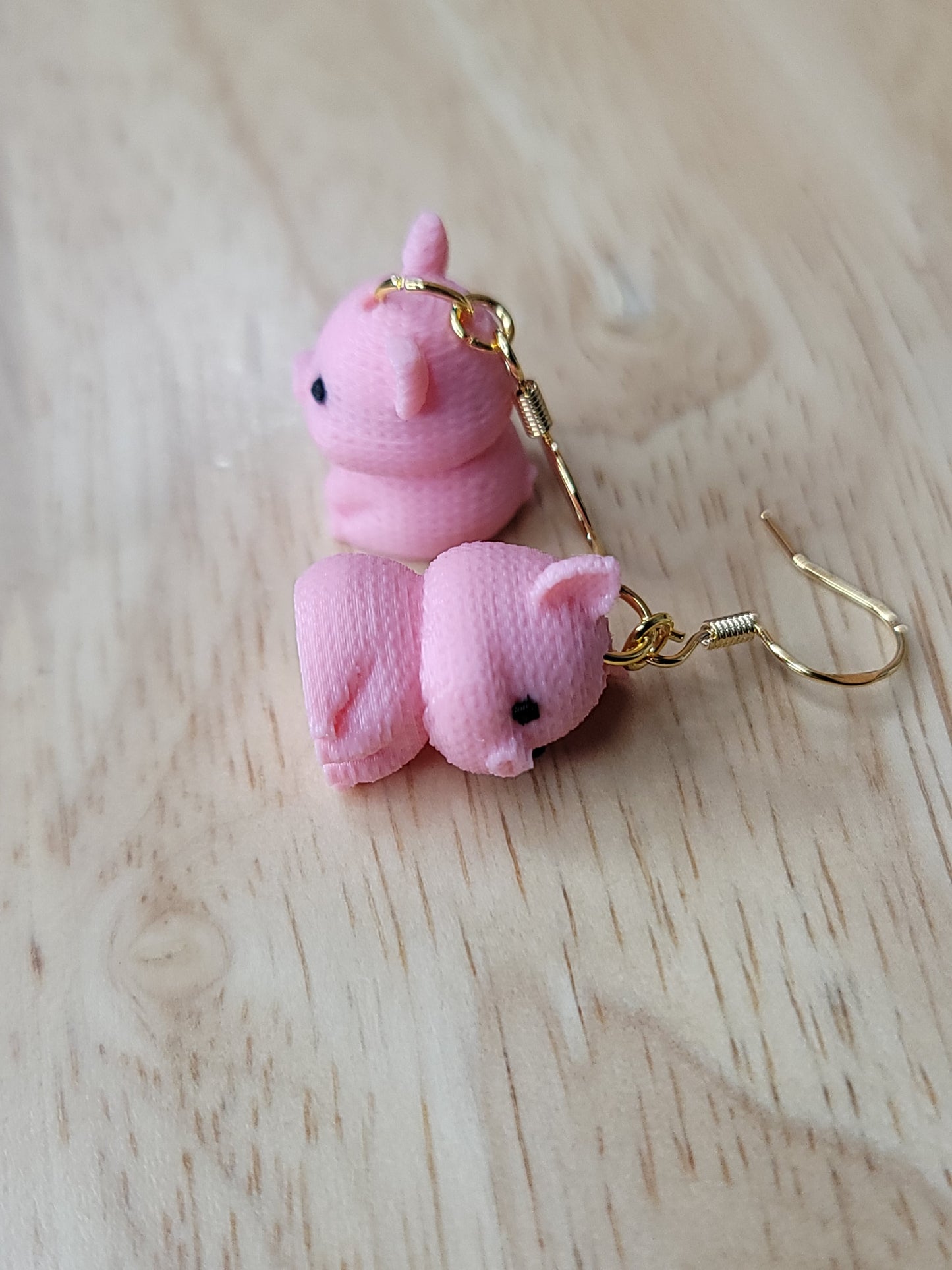 Knitted piggy