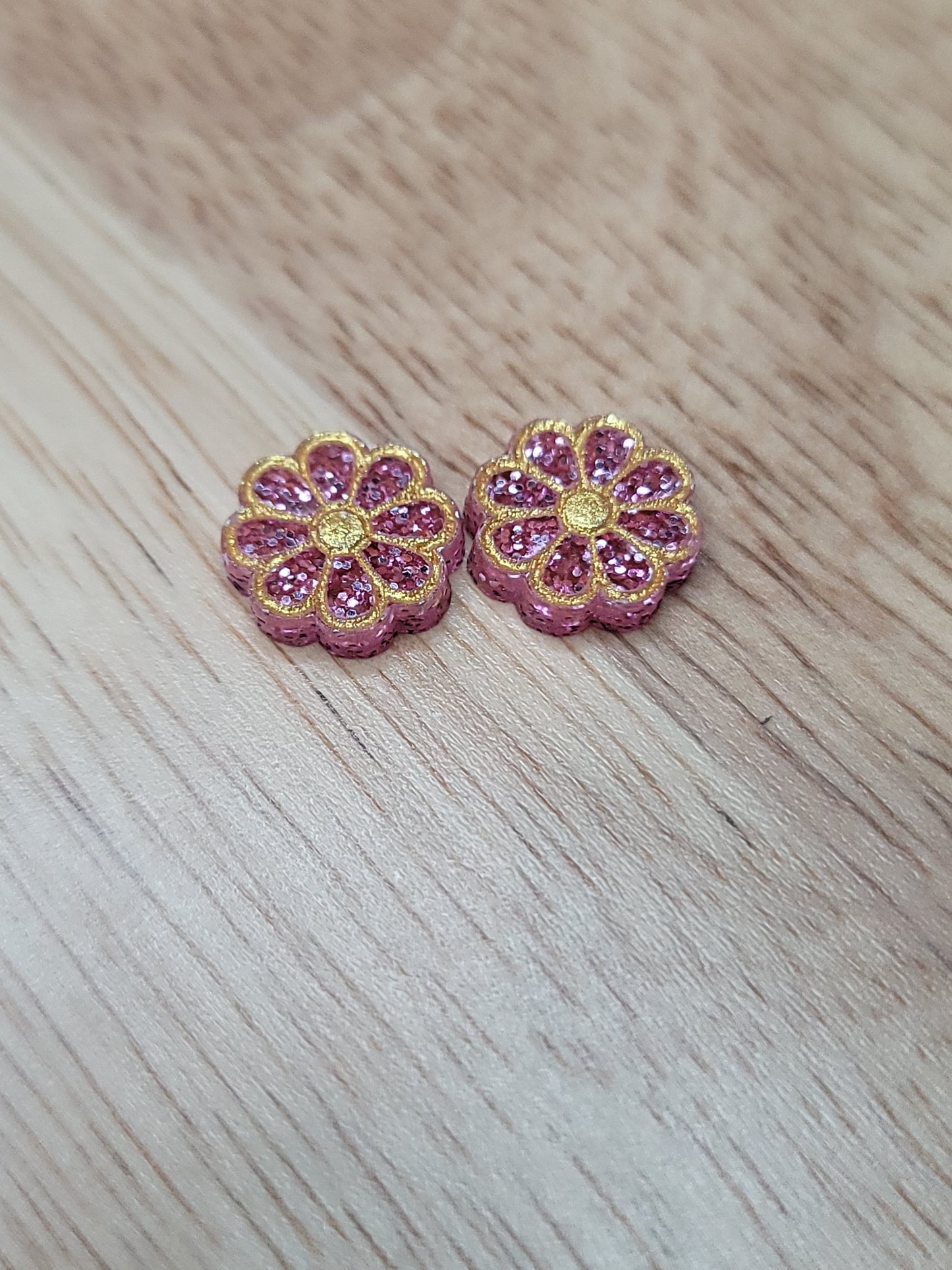 Daisy studs